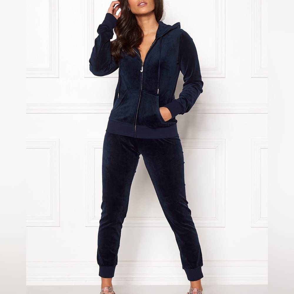 JUICY COUTURE VELOUR TRACKSUIT SWEATER IN NAVY